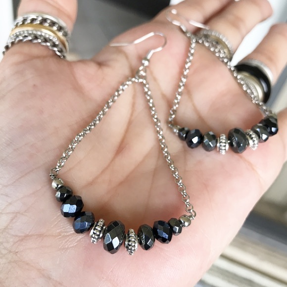 Diamond cut hematite & black crystal earrings - Picture 7 of 10